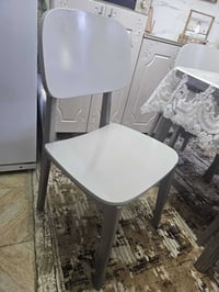 ٤ كراسي • شغل أصلي • بغداد