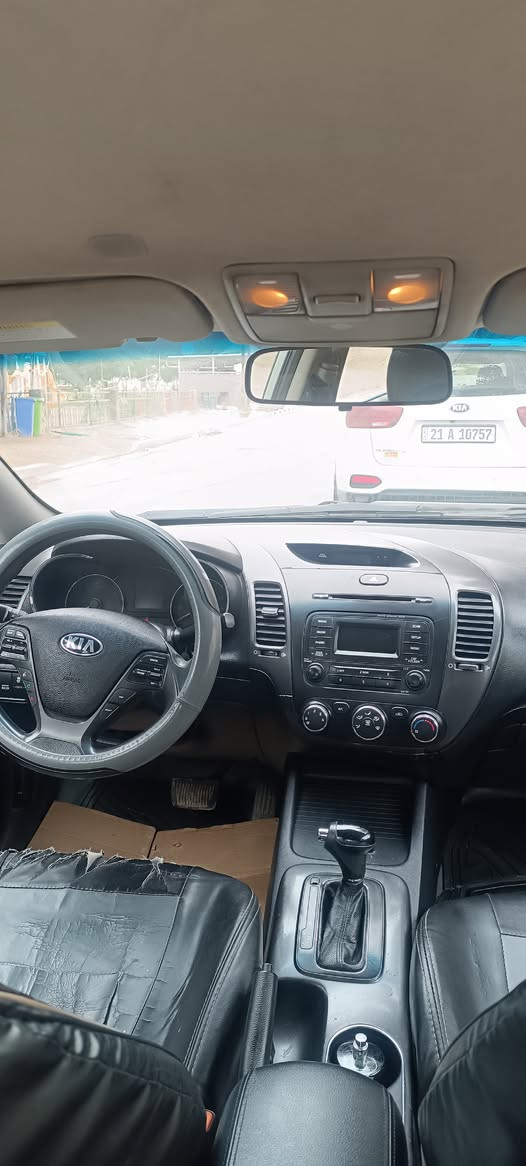 كيا فورتي 2015 بغداد رقم جديد السعر 97 ورقة
محرك دوش 1800 بحالة جيدة
كير AT بحالة جيدة
صدر نظيف جاهز بدون نقص
تخم تاير جديد
ماشية 143 ميل
حادث السيارة في امريكا خلفي بدون ايرباك الايرباك سليم
بيها صبغ الجاملغات الخلفية ومبدل قبق الجنطة ودعامية خلفية
بيها شخوط وطخات خفيفة في العراق
المكان بغداد حي الامين
واتساب
***********
