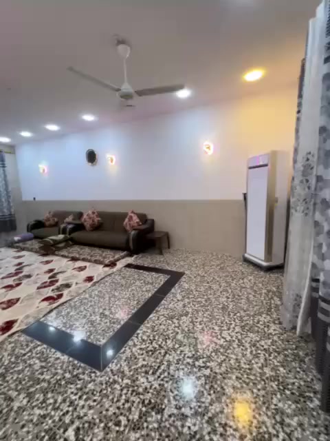 🌾 مزرعة للبيع – فرصة مميزة
من الصرح العقاري

📍 العنوان:
الشيخ حمد – شارع البوجميل

📄 نوع التملك: ملك صرف
📐 المساحة: دونم ونصف (3,750 م²)
🔒 المزرعة: مسيجة بالكامل 🌿

🏠 تحتوي المزرعة على:
▪️ بيت + مشتمل (بناء حديث)

🏠 البيت – مساحة البناء 310 م²:
 • صالة
 • غرف نوم (عدد 3)
 • مطبخ
 • هول
 • هول داخلي
 • صحيات (عدد 2)
 • حمّام
 • صحيات خارجية (حمّام + مرافق)

🏡 المشتمل:
 • صالة
 • غرفة نوم
 • مطبخ
 • حمّام مشترك

🐓 مميزات إضافية:
 • المزرعة مسيجة بالكامل 🌿
 • محميّتان:
 • محمية للطيور
 • محمية للدجاج والأرانب

📞 للاستفسار والتواصل:
حيدر الساعدي 
📱 اتصال أو واتساب:
***********
