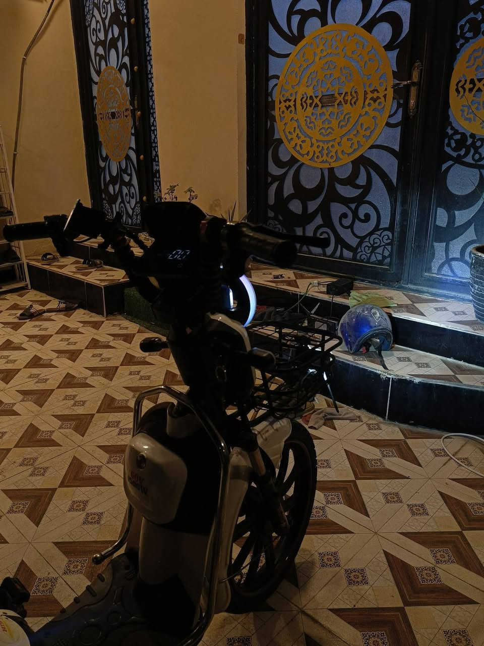 السلام عليكم بايسكل شحن  للبيع بعده جديد الموقع بهرز اليحب يشتري يتصل على هذا الرقم ‏‪***********‬‏
