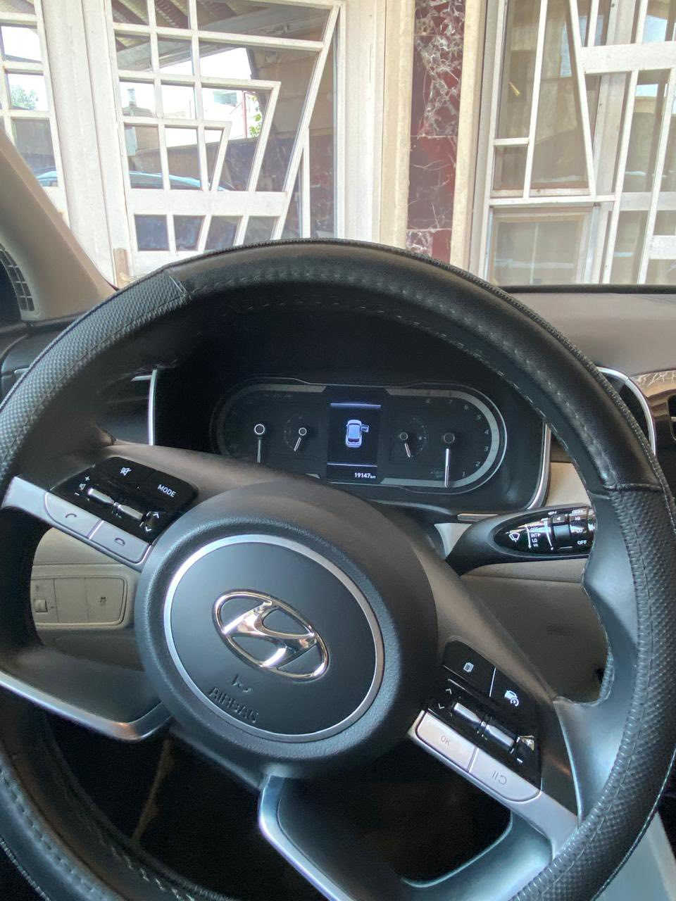 السلام عليكم
توكسان موديل 2021 رقم أربيل أنكليزي باسم شركه 
المواصفات المعروفه للتوكسان السياره ماشيه 54000 
مكان السياره بابل 
للاستفسار اكثر الاتصال 
***********
