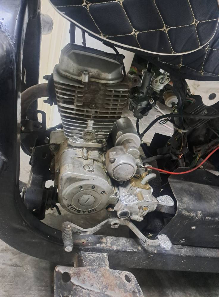 السلام عليكم.  الستوته للبيع.  تعمير جديد . كلشيئ بيها جديد ما عدا البدي.  سعرها 450 وبيها مجال.  الستوته شرط تاخذها منا للشغل كبل مبيها أي عيب ولا أي عطل.ل
العنوان حي العسكري السايدين.  
***********
