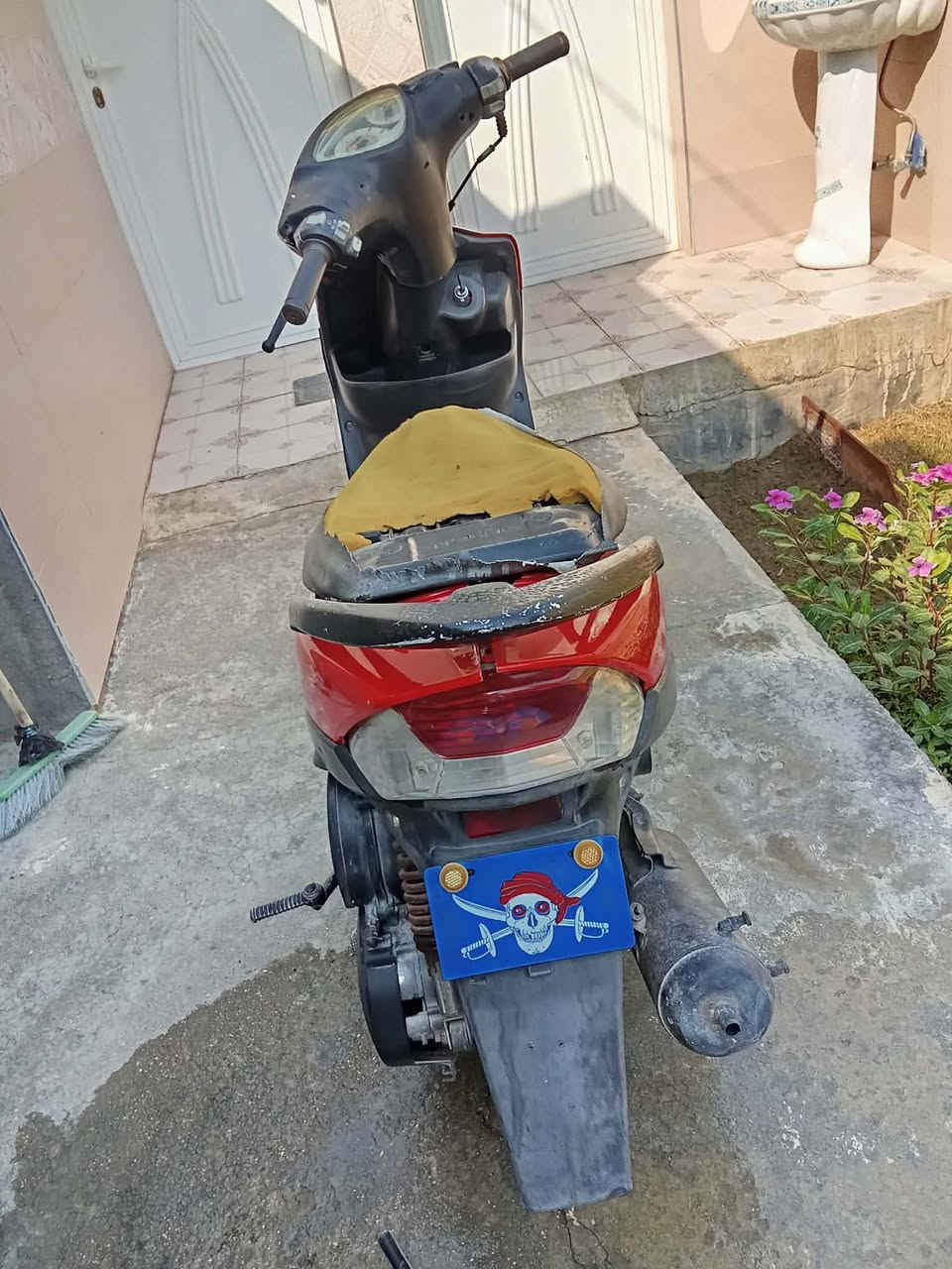 إسلام عليكم دراجه ماكس عدله للبيع مكفوله من المكينه بلاديه السعر,٤٠٠ وبيها مجال ألمكان بابل اسكندريه ***********
