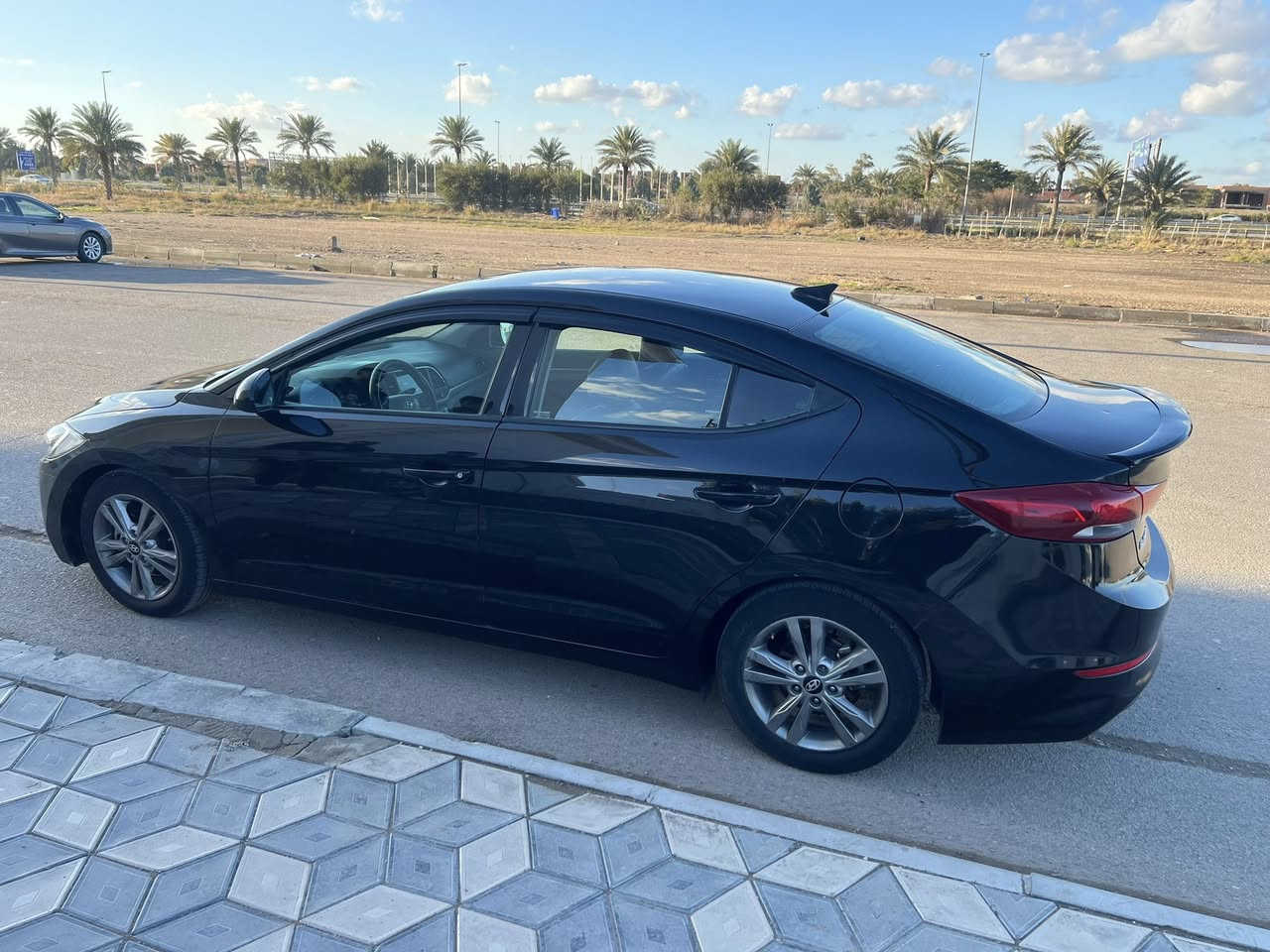 السلام عليكم النترا موديل ٢٠١٨وارد أمريكي حادث فقط بنيد بدون داخل مكينه وكير مكفولات رقم أربيل جديد بسمي مواصفات تحكم استيرن كامرا رادار جانبي دوشمه جديده العنوان بغداد حي الفرات قرب شارع المطار السعر ١١٨ رقم الهاتف ***********
