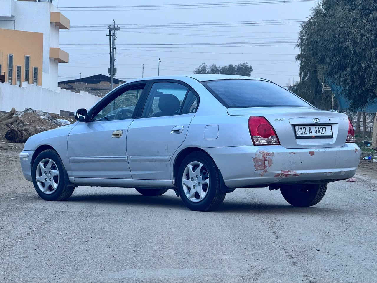 السلام عليكم 
النترا 2006 
صبغ عام اثر تقحيل 
بيها معجون بين البابين فقط 
محرك 20 اصلي شرط 
كير شرط 
تبريد وتدفىه شغاله 
رقم السياره مميز 
كوبون بانزين بيها 
مسجل شاشه 
الكير اوتو 
والسعر كلش معقول 64 وبيها مجال قليل 
*********** موصل, نينوى
