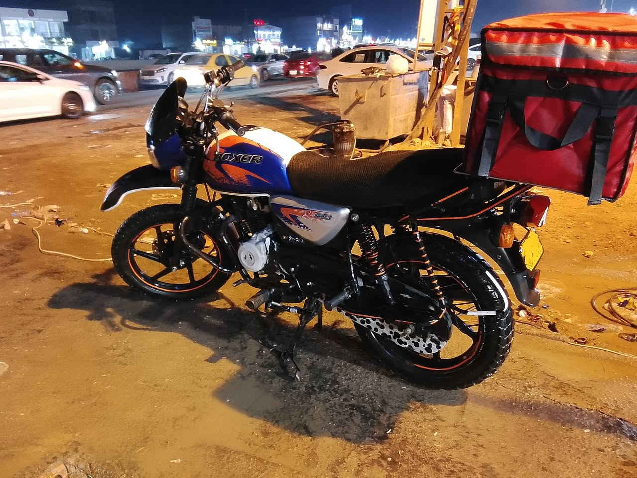 السلام عليكم عندي بوكسر موديل 22
محرك مامفتوح نضيف بيها خيط تبخير اوراقها كامله مابيها اي نقوصات نكره سلف تشتغل تراي وين ميعجبك رايدها بمليون وميه قفل
مكاني بغداد  رقمي ***********
