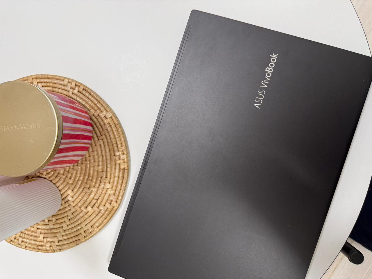 السلام عليكم
Asus vevo book للبيع
حاسبة نظيفة جدا وما مستعملة
هارد ssd 256 + 1TB 
I7 Gen 11 
Ram 8 3200
سستم صوت هارمن
بصمة وجه + بصمة يد
كيبورد ضوئي
بطارية بحالة ممتازة مع شاحنتها الاصلية 
السعر المطلوب ٥٠٠ الف مكاني بغداد
***********
