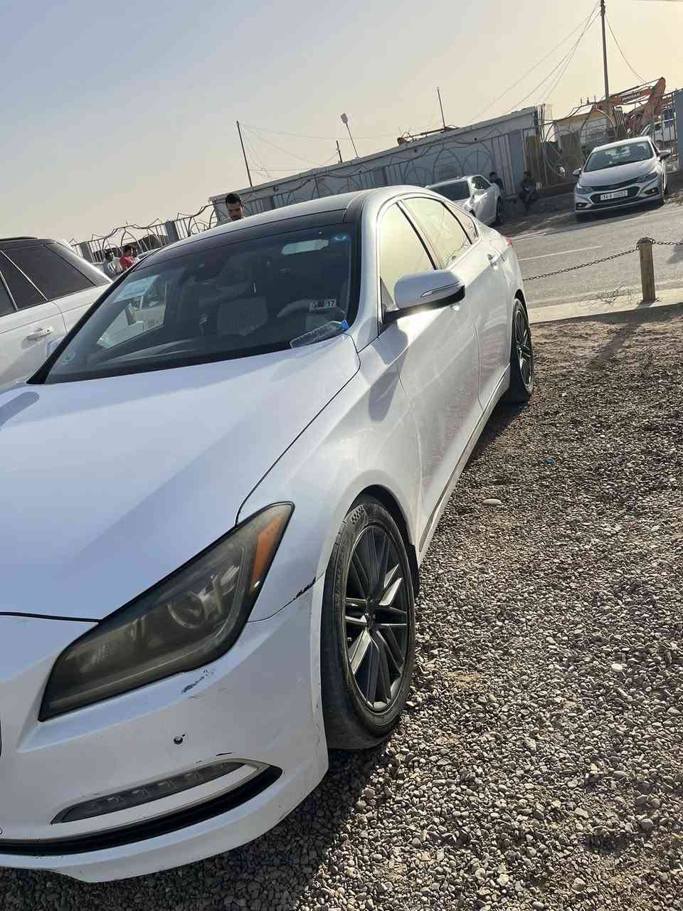 السلام عليكم جنسس لبيع او مراوس خسب القناعه سياره مديل 2016خليجي سياره بيها صفحه سايق وهسه نضربت هم باب لصدر موضح بصور سياره مال بيت سنويه بسم اخوي مامنتهيه ل استفسار 

***********
