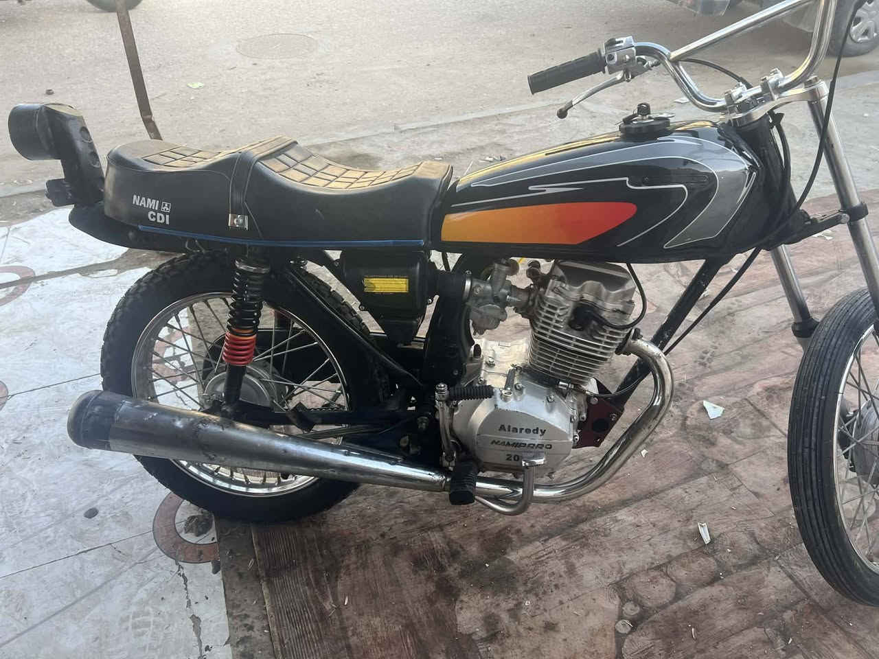 كلك
السعر 350 وبيهه مجال 

مكاني  الفضليه 

***********
