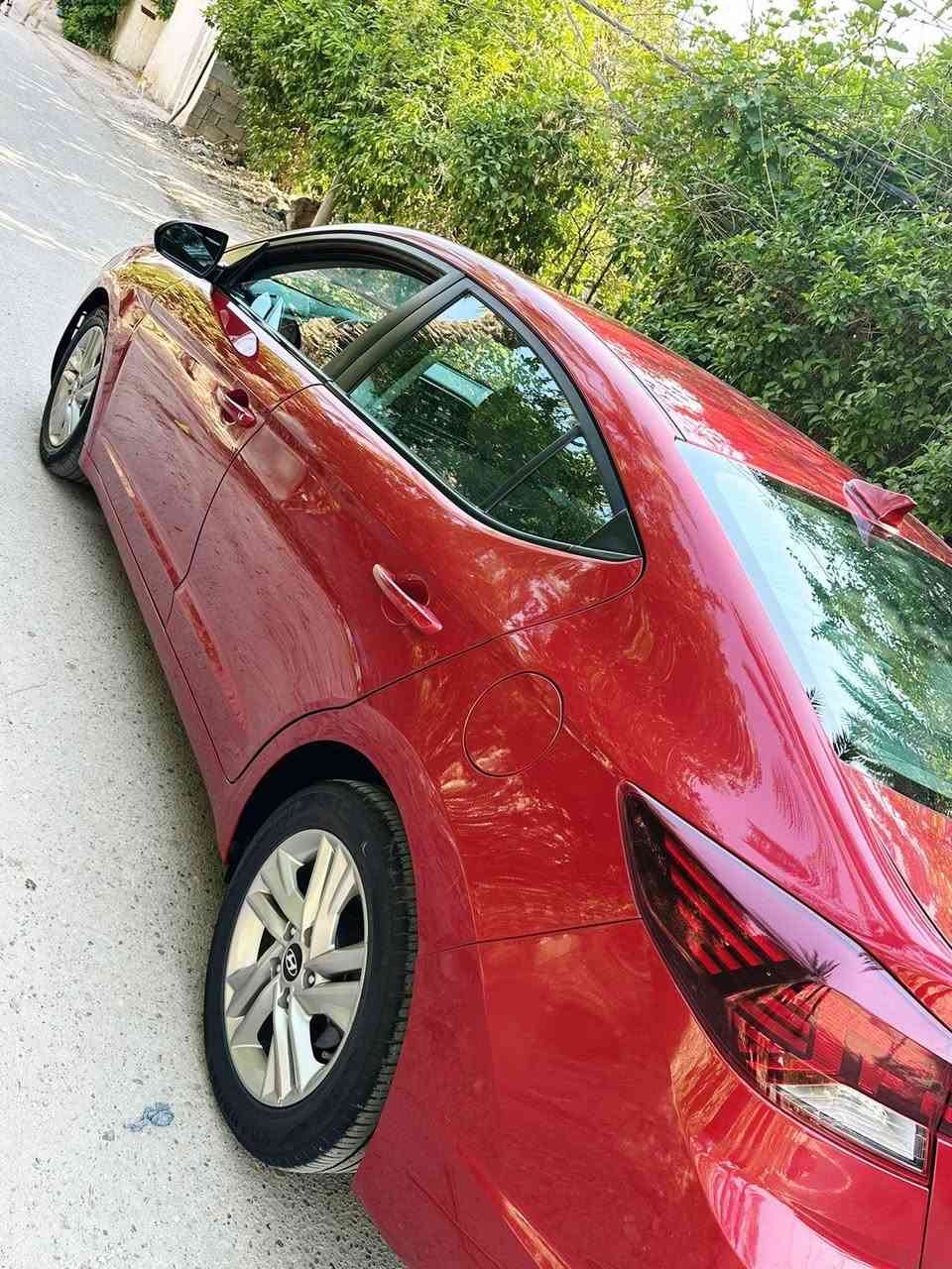 النترا 2019 وارد امريكي حادث جاملغ ونفسة مصلح بارد الباقي كفالة عامة السيارة جاهزة وخير من الله سيارة مال بيت وما متعوبة باسمي تحويل ثاني يوم السعر 138 ورقة وبيها مجال 
بسيط ***********
مكاني بغداد الحرية
