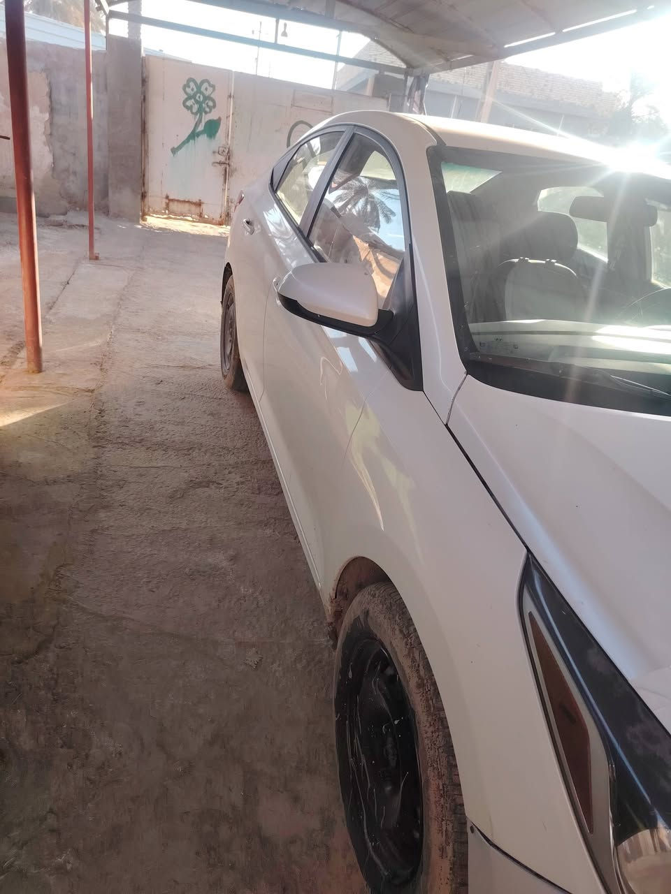 سلام عليكم اكسنت 2020 أمريكي حدث بنيد دعاميه وشويه بخشم الشاصي مكدار قل الشبر مكرك الف وستميه  كير مكرك مكفولات حداديه جديده تبريد بشرط عوزه بس غاز سعر 120 وبيها مجال مكان حله ***********
