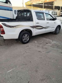 هايلوكس • ٢٠١٣ • ١٢٥الف