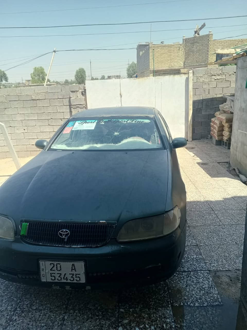 السلام عليكم تيوتا ارستو موديل 2000 رقم ديالى انكليزي تحويل مباشر بيع او مراوس مكان بغداد‭***********‬
