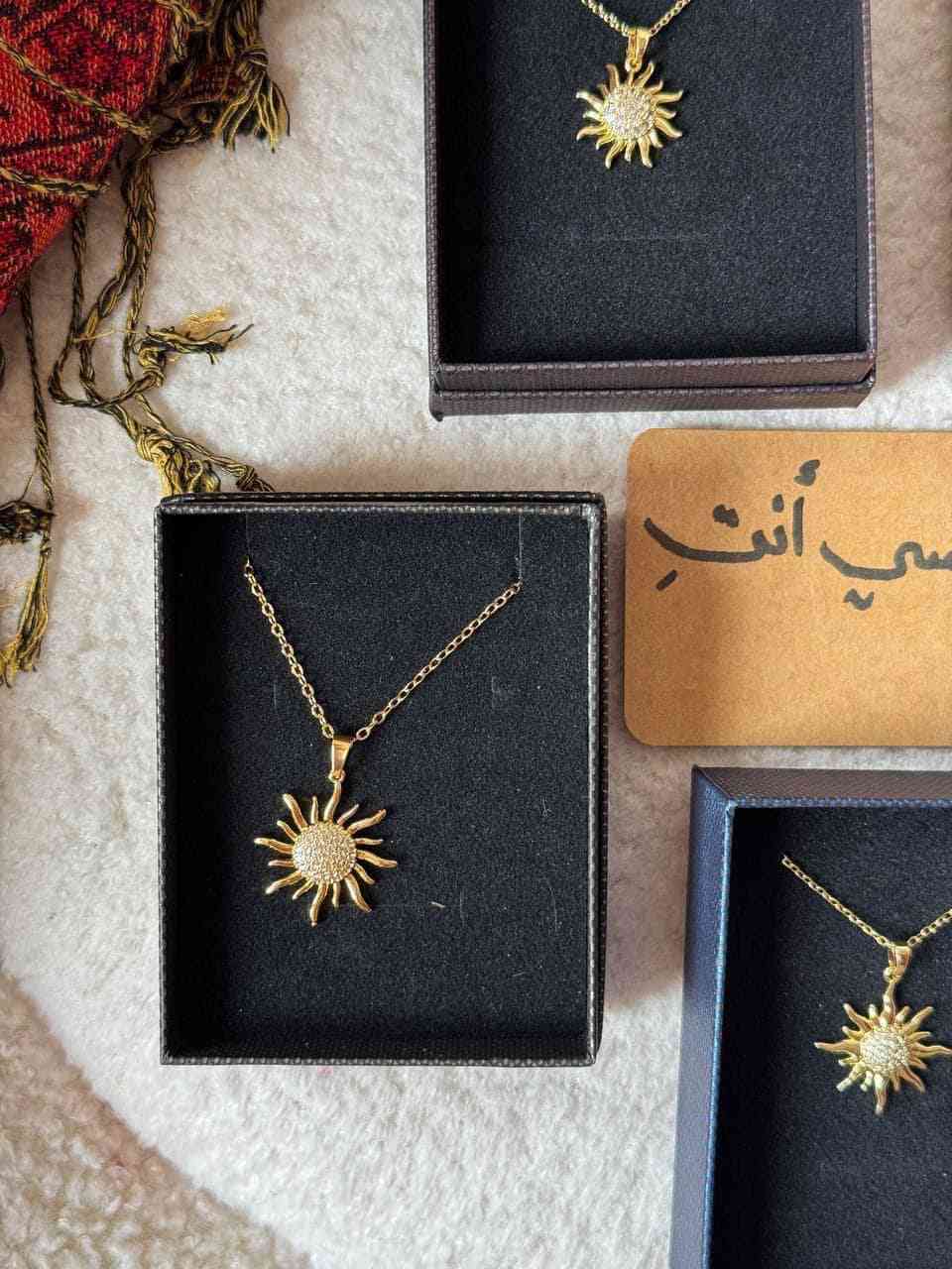 قلادة الشمس الترند متوفره بكل الاشكال الدرزن 40


**إذا كنت صاحب هذا الإعلان وتريد حذفه لأي سبب، رجاءا أرسل رسالة إلى الدعم الفني**