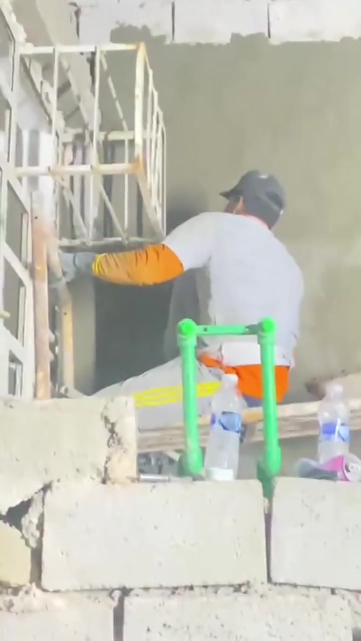 السلام عليكم شغل لبخ درجه اولى ا اللي يريد خلفه مال لبخ يتصل علينا لبخ اسمنت الاتصال على.           الشغل قدام العين الاتصال واتساب خاص ***********🤳✔️📞📳📲🤳
