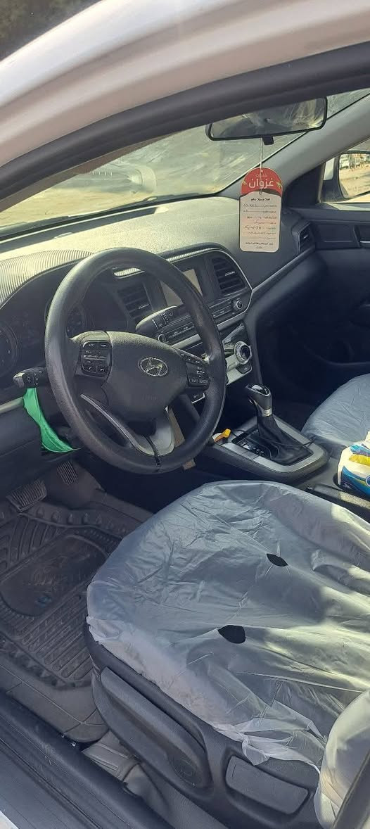 بسم الله الرحمن الرحيم
انترا للبيع ٢٠١٩ وارد محرك ٢٠٠٠ دوش كير AT سيارة جدا نظيفه شرط التحويل رقم بغداد 

ضربته خفيف بنيد راجع على البارد نفسه مالت الأصلي مكاني بغداد السعر ١٤٦ أو بيه مجال اللاستفسار راسلني واتساب ***********
