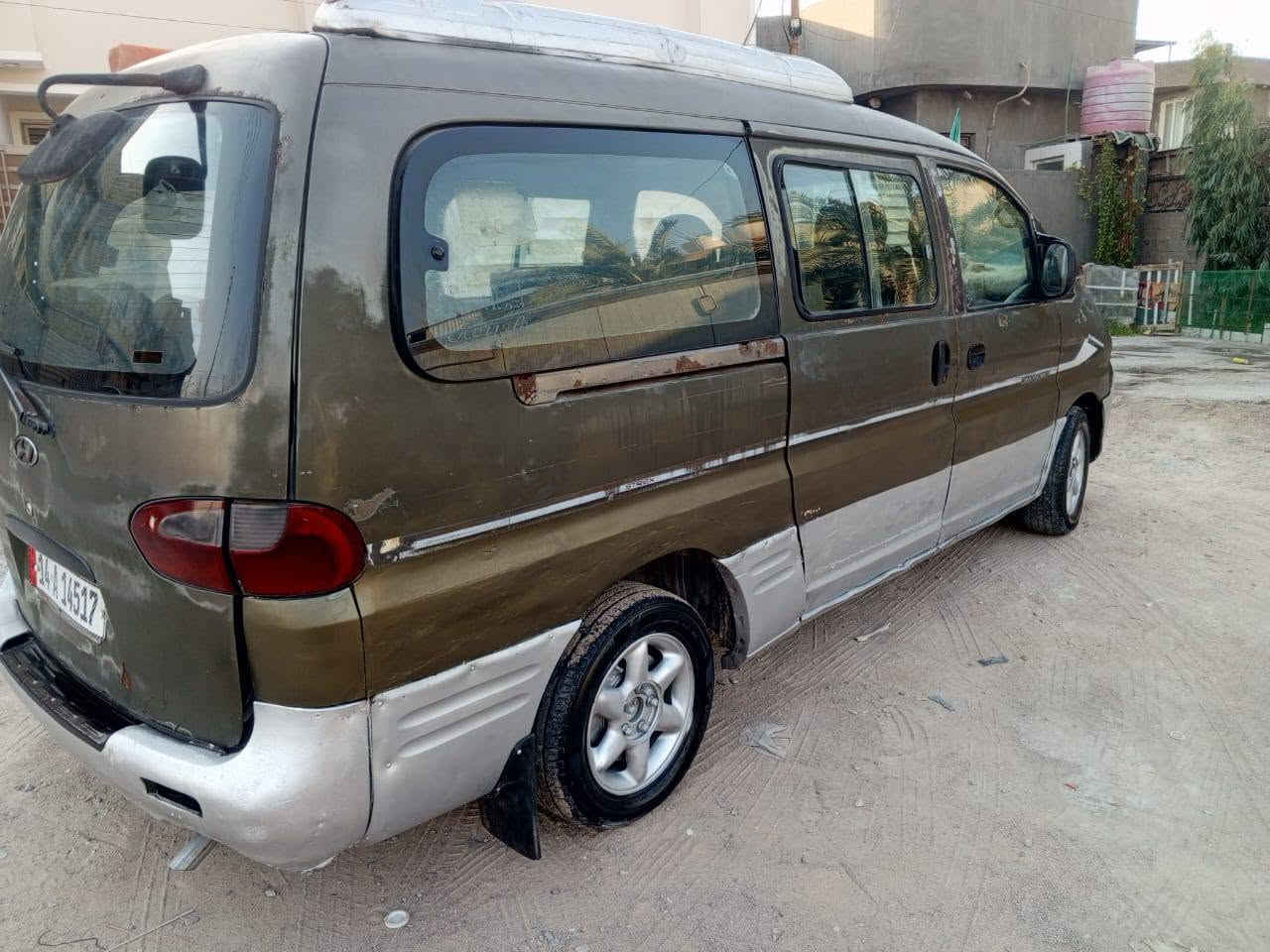 سلام عليكم ستاركس 11راكب مودل2004مكينه وكير كفاله رقم بصره نكليزي مصفره هيه وغرامات خط بحث بيه كهربايات كله شغاله ما ناقصه اي شي المكان البصره السعر 37وبيه مجال ***********
