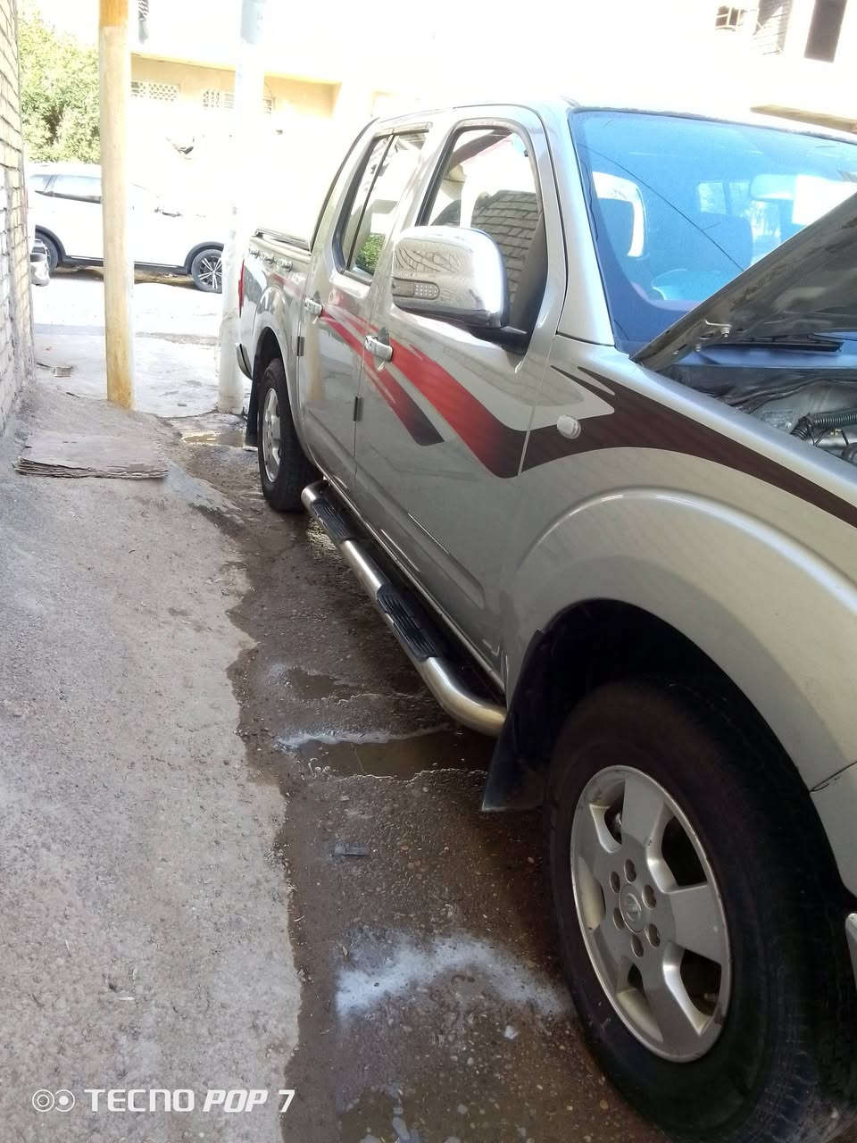 نيفارا للبيع 2009 السياره باسمي السعر 93 الاستفسار على رقم الهاتف ***********
