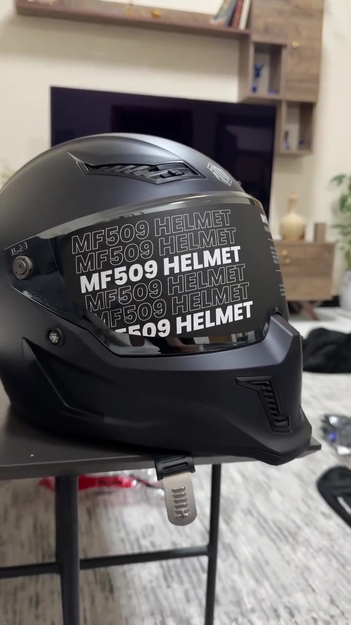 للبيع Kit سيفتي گامل اصلي 
يتضمن 

١- خوذة MF509 Pro  نسخة البرو مو العادية 
 قياس L
تحتوي شهاده سيفتي امريكيه و اوربيه 
ECE and DOT

٢- چفوف ILM اصلية قياس XL 
مدرعه من الامام وجف الايد بالاضافه تشتغل بلمس التلفون 

٣- سبيكرات اصلية كامله هي ووحدة التحكم الخارجية صوت عالي وواضح بالاضافه لمايك للاتصالات 

٤-جامه سودة مضلله اصلية + جامه بيضة شفافه 
الاثنين من شركه ILM اصليات 

٥- قطعه Pin Lock تنشد على الجامه 
تحميك من الضباب بالسياقه وواضحة 

٦- لثام ILM اسود امريكي اصلي 

٧- حقيبة ظهر قماش للخوذة 
+ الصندوك الكتلوك وحتى ستكرات وكل ملحقاتها وياها موجودة 

مامتوفر عندي توصيل 
مكاني البصرة 
متوفر ماسنجر
السعر 450 الف 
كلشي مكفول حتى من الشخط .


**إذا كنت صاحب هذا الإعلان وتريد حذفه لأي سبب، رجاءا أرسل رسالة إلى الدعم الفني**