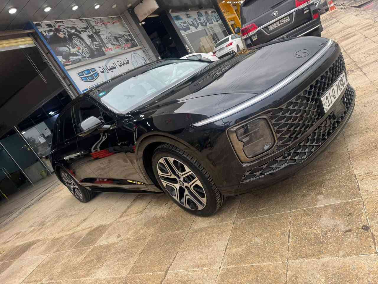 السلام عليكم ازيرا كراندر موديل 2023 وارد كوري فول ماعده البانورما محرك هايبرد ماشية 23 الف حادثه بجم تبديل قطع نفس الون مكان السيارة بغداد الدورة *********** السعر المطلوب 225 وبيه مجال للطيبين
