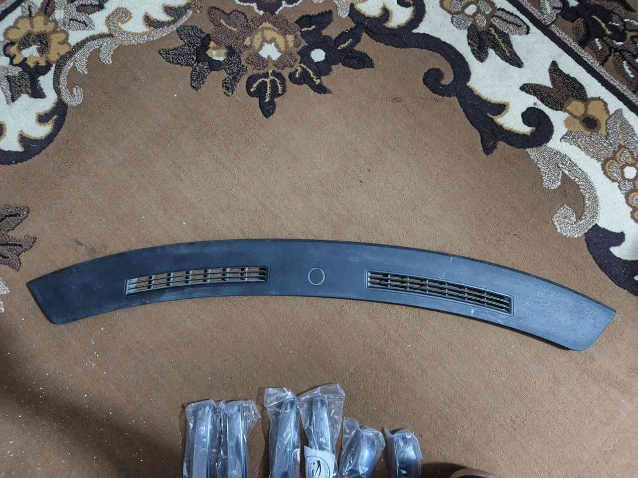 السلام عليكم غراض اوباما ١٠ للبيع
 
١...طيره جنطه اصليه تفصيخ نضيفه وعلامه الهيمي اصليه 30

٢...سمجة دشبول سوده اصليه تفصيخ شرط كل كلبسات موجوده ونضيفه 75

٣...نيكل يدة باب ٤ قطع كامله جديد 
ب25

٤...بك لايت جهت اليسره اصلي  تك 50
عنوان... واسط


**إذا كنت صاحب هذا الإعلان وتريد حذفه لأي سبب، رجاءا أرسل رسالة إلى الدعم الفني**