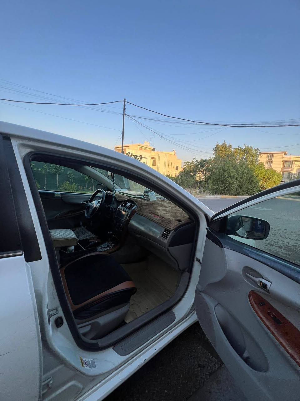 السلام عليكم كورلا موديل ٢٠١٣ وارد امريكي بيها صبغ فقط باب سائق وجاملغ ماكو اي تبديل تخم تايرات جديد ومنضومة تبريد جديده صدر جديد فتحة بيها للاستفسار اكثر *********** السعر ١٢٥ بيها مجال
