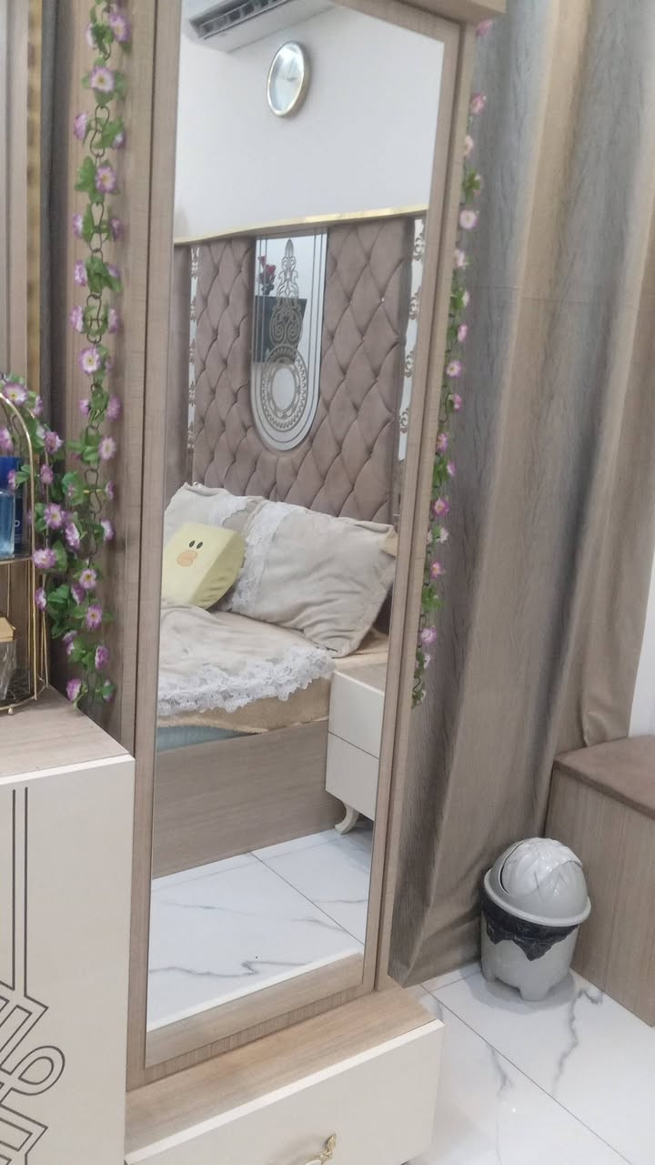 غرفه تركيه 7 قطع البيع مكاني بغداد المشتل نضيفه 80 بل 100 حلوه مرتبه سعر مليون ***********
