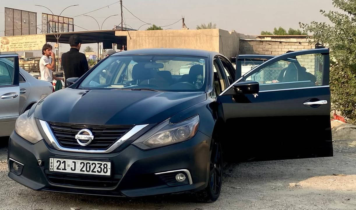 نيسان التيما SR 2017
بسمي سياره شرط التحويل بيع فقط
4 سلندر محرك 2,5 (استهلاك وقود ممتاز)
ماشية 135k miles 
نظام تعليق رياضي
شفتات تبديل وسرعة خلف المقود
جناح خلفي رياضي
ويل قياس 18 تصميم SR
بصمة دخول ذكي 
تشغيل عن بعد
نظام تثبيت سرعة ذكي (Cruise Control)
كشنات مخمل بتطريز يدوي + كرسي السائق مساج للضهر
السيارة مركب عليها منظومة غاز للحالات الطارئة احتياط ممكن رفعها في اي وقت.
بيها قطعتين چاملغ وبنيد مثل ما موضح بالسونار.
تبريد ثلج.
السيارة فقط بحاجة ادامة وتلحيظات خارجية بسيطة.
والبيع شرط فحص سونار.السعر 120 
العنوان بغداد كرخ***********
