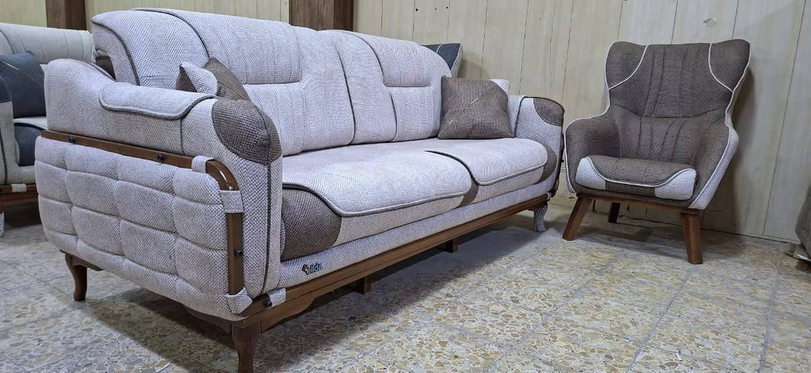 موديل كانفورد خشب زان قماش خاولي سرير قلاب متوفر 6الوان للاستفسار على الخاص او على الرقم واتساب *********** البيع من المخزن بسعر الجملة مليون و150
