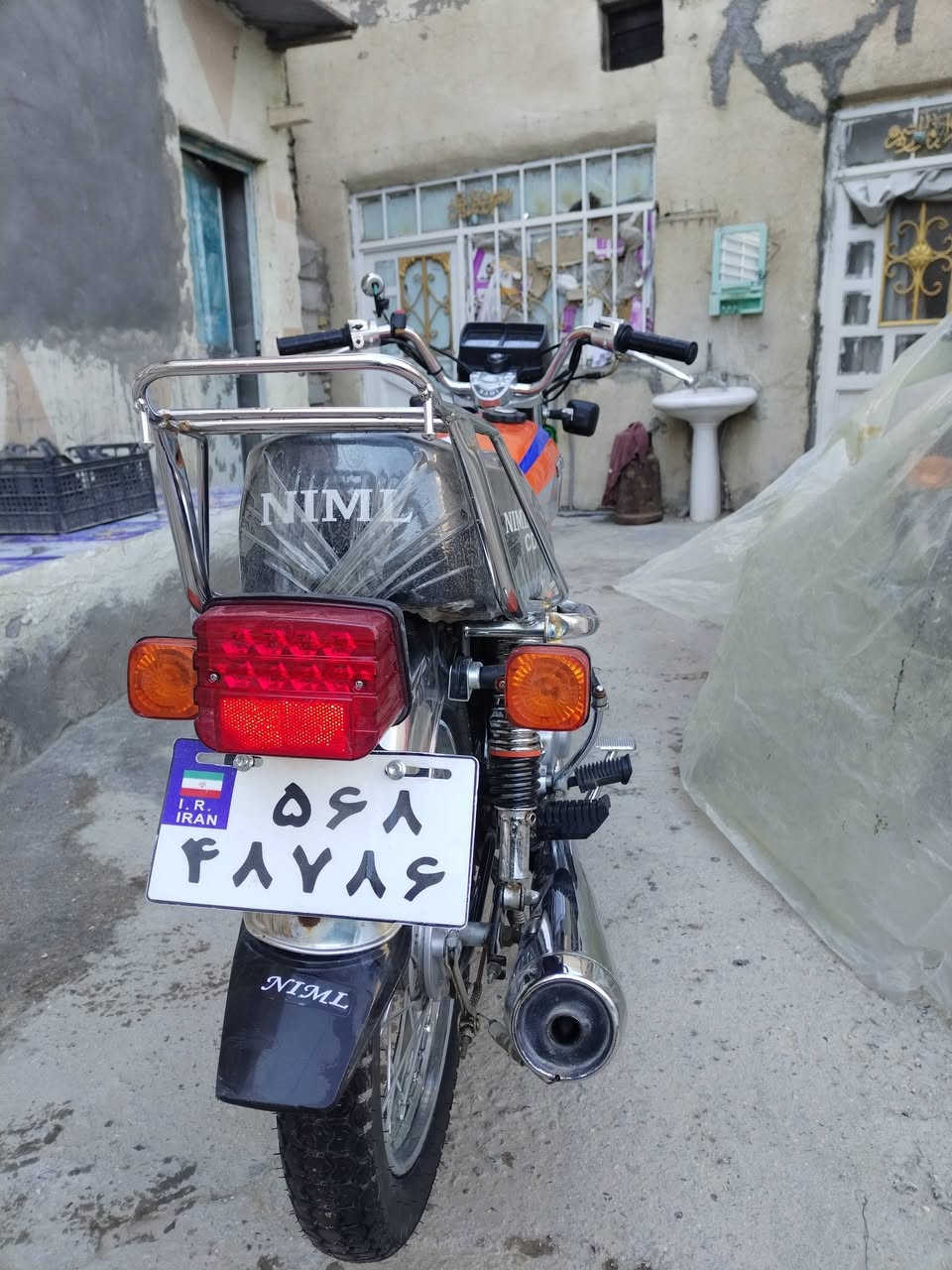 للبيع موديل 26 اوراق وصولي سعر 650، ***********
