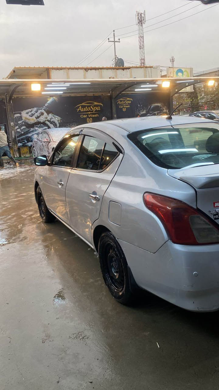 ڤیرسا ٢٠١٨
هەموو شتیکی بەشرت گیرو مکینەو کارەبایو توندوو تؤلی همووی زور باشە
جەمپیکی پیشو پشتە کەی هەیە بەلام زور نئا 
بویاخ ٥پارجەی هەیە بەحیزم دەی فروشم واتا سەقفی بویاخی نبی لەهەولیرم *********** أربيل, العراق
