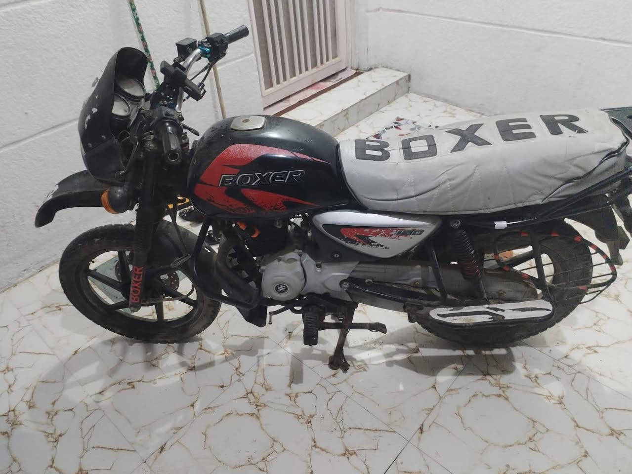 السلام عليكم ورحمة الله
دراجة بوكسر هندي أوراق اصوليه 2020 كامله مكمله سعرها مليون و 200


**إذا كنت صاحب هذا الإعلان وتريد حذفه لأي سبب، رجاءا أرسل رسالة إلى الدعم الفني**