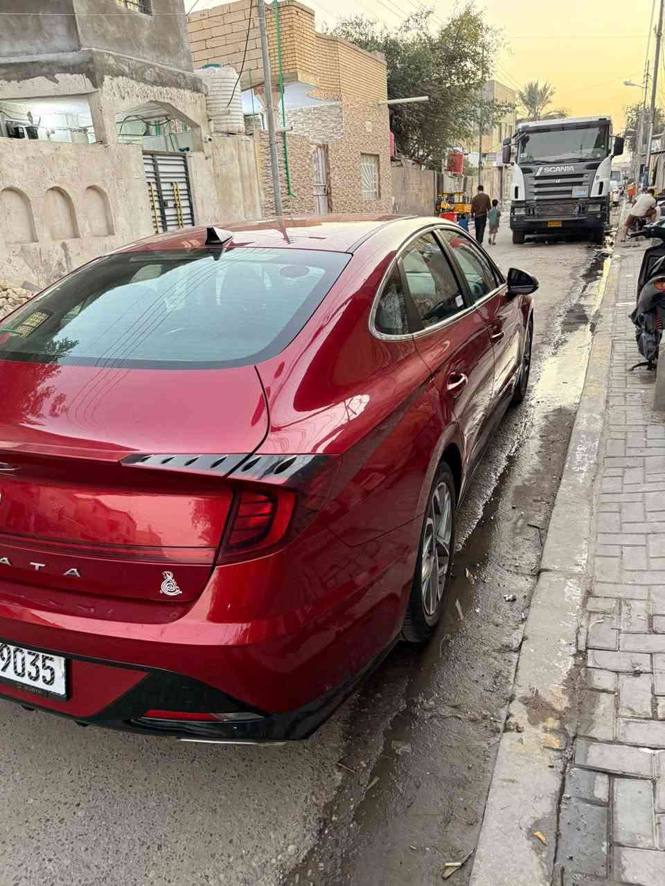 سلام عليكم سوناتا 2023 حره بسمي وارد امريكي محرك 2500 فول مواصفات بدون فتحه  رادار امامي خلفي وجوانب  كشن السائق كهرباء مقاعد تدفئ تشغيل عن بعد هواي بيها مواصفات  بدون حادث تقرير غرق للدوسه صورها امريكه موجوده بالمنشور كفاله بس  جاملق الامامي اكلير من امريكا ماشيه 62 ارضيه وكشنات مغلفات جلد سياره جديده    العنوان البصره الهاتف ***********
الـســـعـر 167) البصرة, العراق
