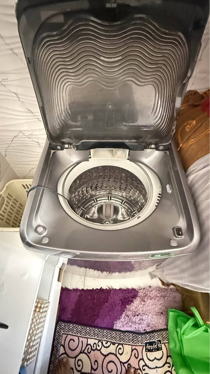 سلام عليكم غساله اوتماتيك سامسونج نضافه ٩٠٪؜. اخو الجديد  حجم كبير السعر ٢٥٠ وبيها مجال  مكاني الحولي قرب قاعه سافانا رقم الهاتف *********** كربلاء, العراق
