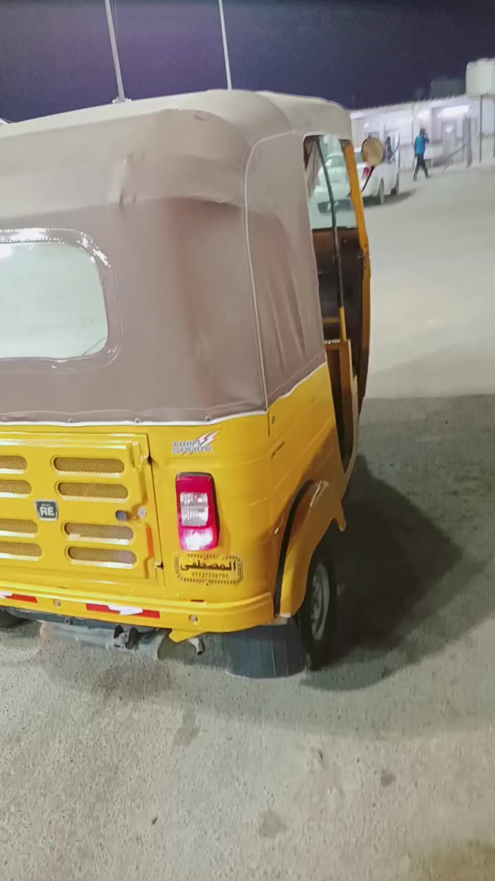 سلام عليكم شلونك شباب تكتك 20 بيه بارد بل لغد بصيط جدن ومحرك مجفت مره وحده بوشه وبستم تجفيت درجة ولا  دوس ما معمره لشراي يتصل وبي خير ويدلل ***********.  السعر)( 7500)
