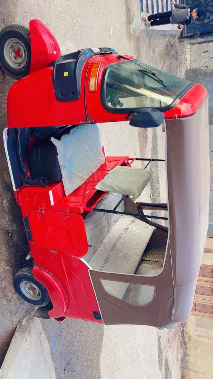 سلام وعليكم تكتك للبيع باجاج كفاله عامه موديل 2022بشهر ال12 السعر ب9000000وربع وبيه مجال الـمو شراي لا يتعبني عنواني البصره حيانيه حي الحسين 
رقم الهاتف:***********
