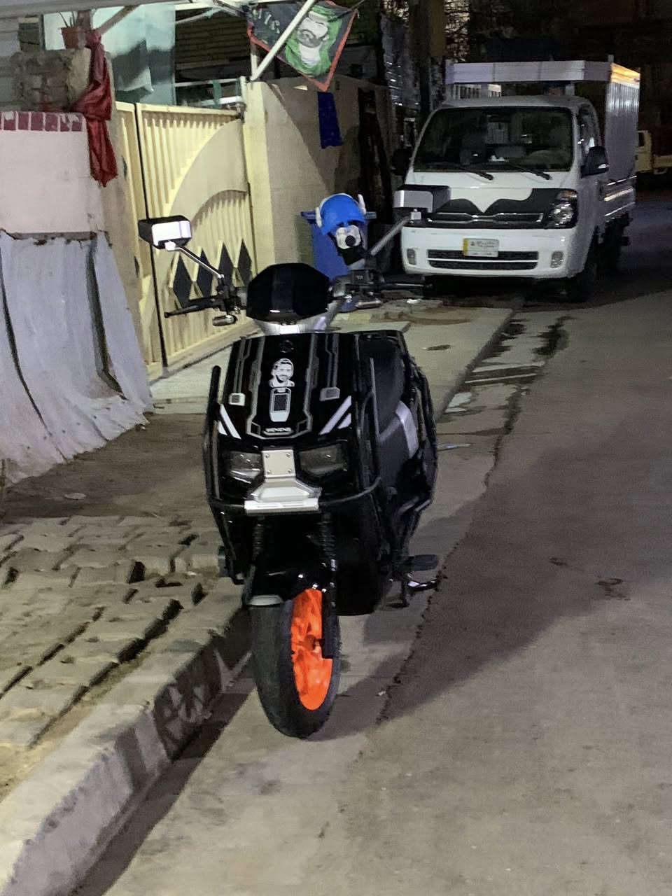 سلام عليكم دراجه شحن لبيع  سعره خاص او تصال عله رقم ***********
