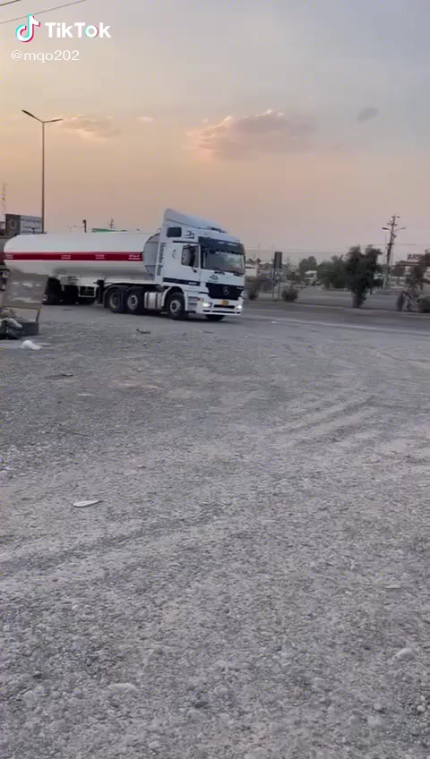 سلام عليكم اكتروس موديل 2001 رقم ادهوك مرسم صهريج راس فقط ***********》《***********
