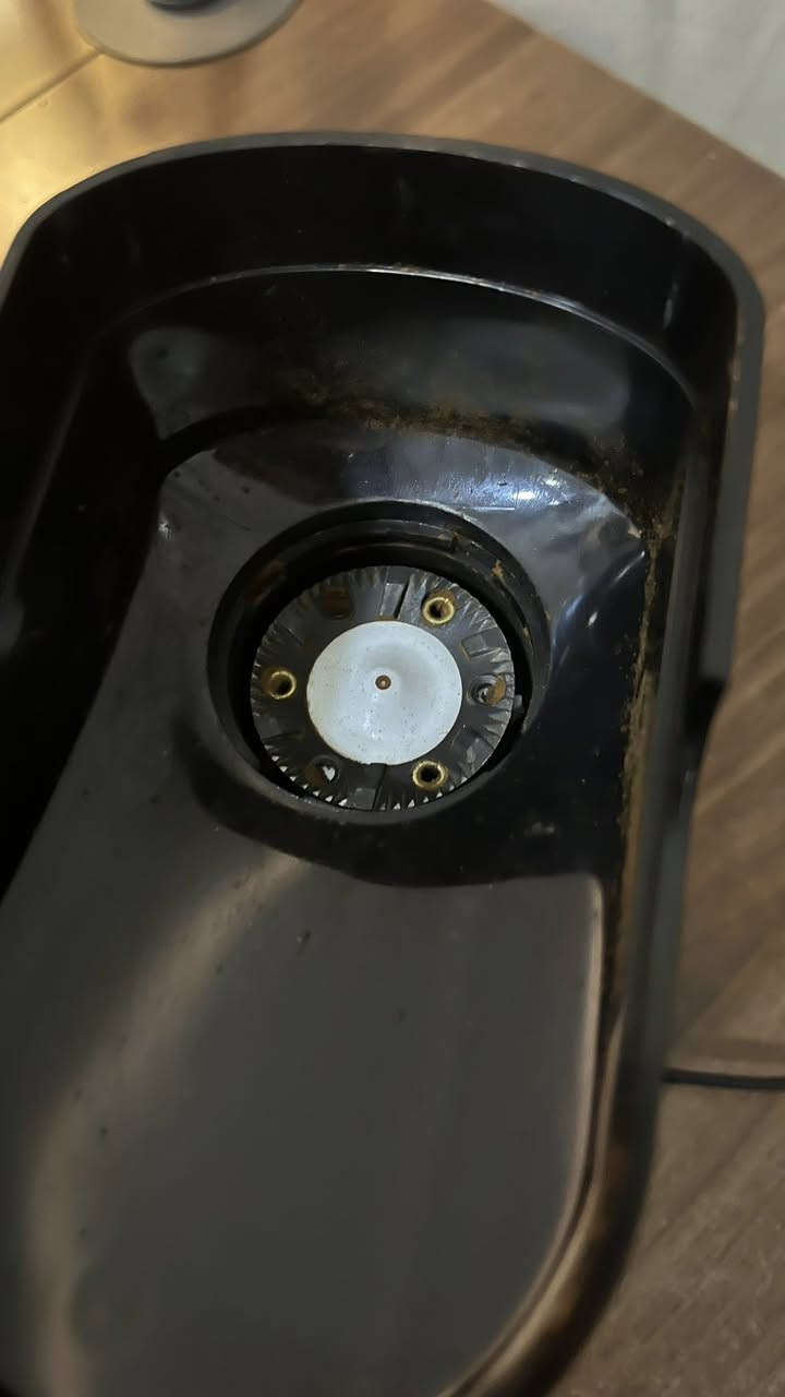 طاحونة قهوة
بيها قياس الطحنة ناعم وسط خشن 
الموس مالتها معدن مو حجر 
ما مستخدمة فقط مستخدمة للتجربة 
ملاحظة الطاحونة 110 فولت مو 220


**إذا كنت صاحب هذا الإعلان وتريد حذفه لأي سبب، رجاءا أرسل رسالة إلى الدعم الفني**