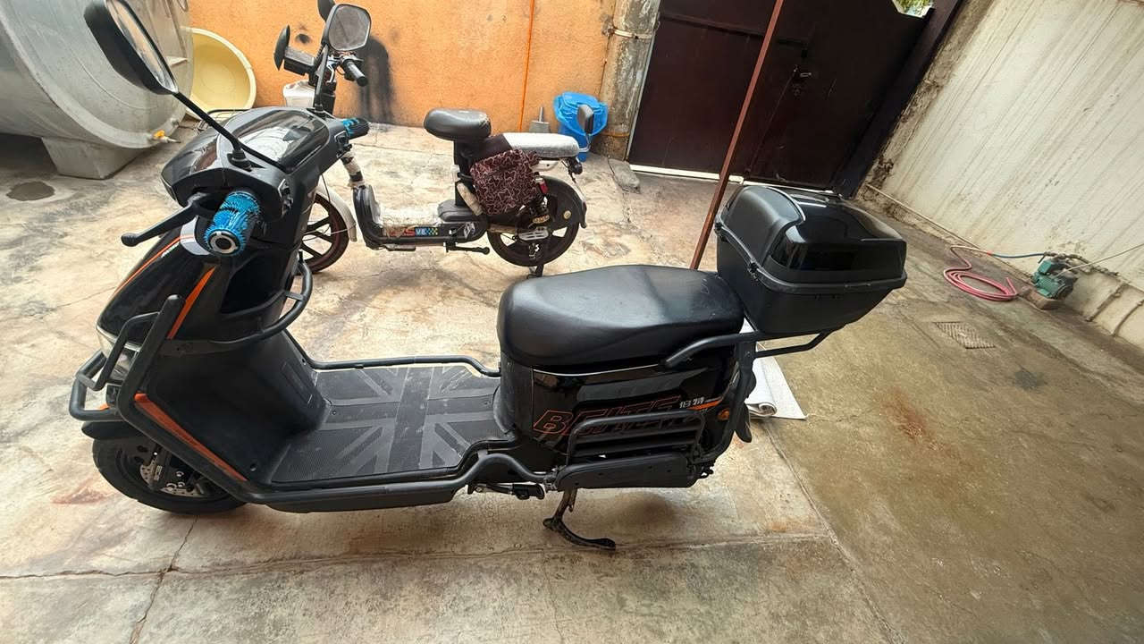 سلام عليكم ماطور شحن كلش نضيف كلشي بي بلادي ماملعوب بي نضافه كدام العين فقط البطاريه مالته شويه ضعيف الباقي كله بل شرط السعر 750 بي مجال عنوان كركوك رقم الهاتف ***********
مكلف بل نشر التواصل على الرقم
