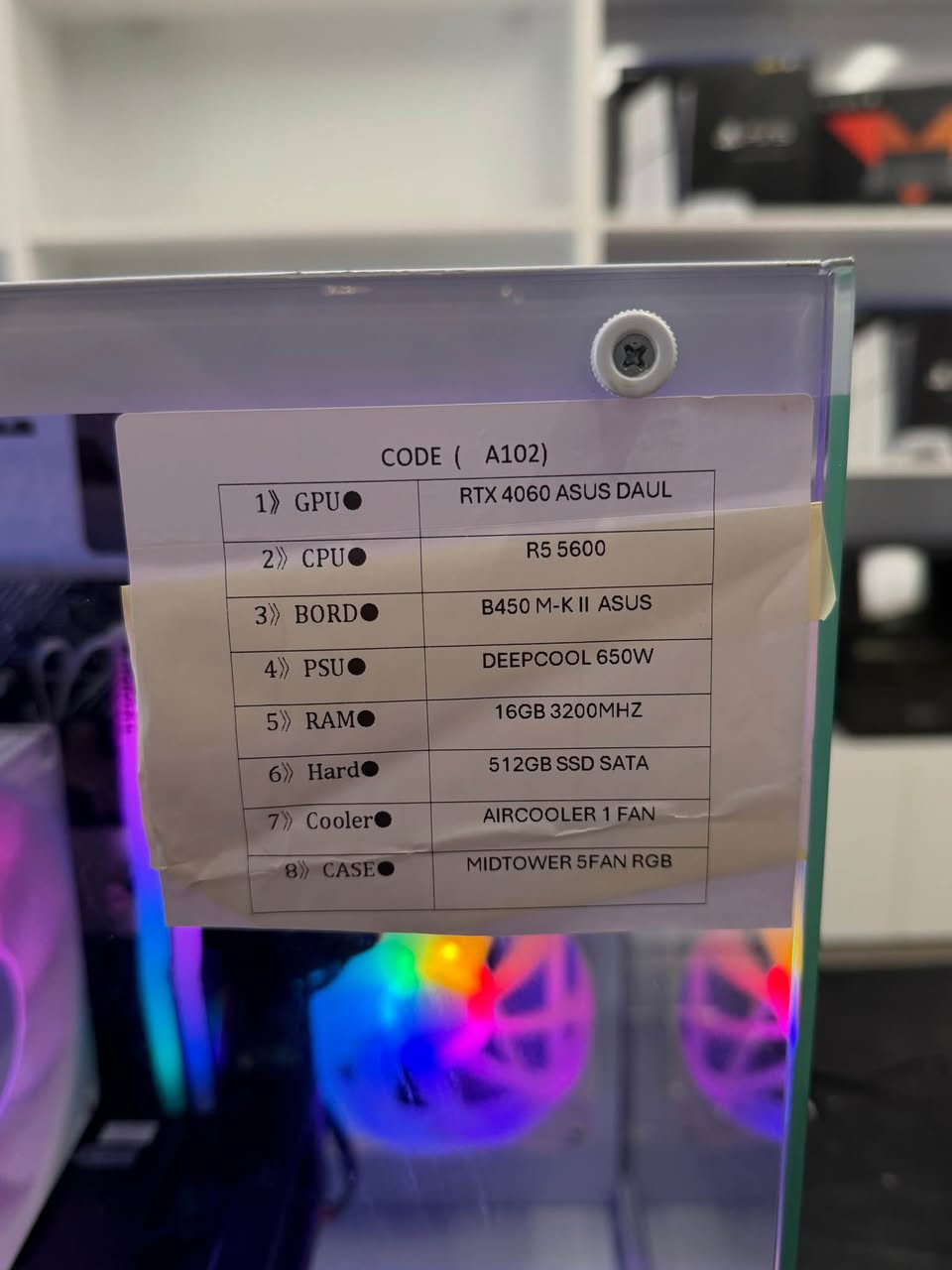 Gpu: RTX 4060 asus 
Cpu:ryzn 5 5600
Ram:16GB 3200mhz T force 
Psh:deepcool 650w 
Mth:B450 m-k asus 
Hard: 512 ssd 
Cooler:ag400 jangli 
Case :midtower 5fan rgb 
کەیسی گەیمینگ و زۆر بەهیز بۆ هەموو ئیشیک ئەبیت زۆر جوانن 
زەمانی یەک مانگی هەیە 
نرخی ٩٧٥هەزار 
گەیامدن بۆ هەموو شوینێک هەیە 
***********
*********** أربيل, العراق

