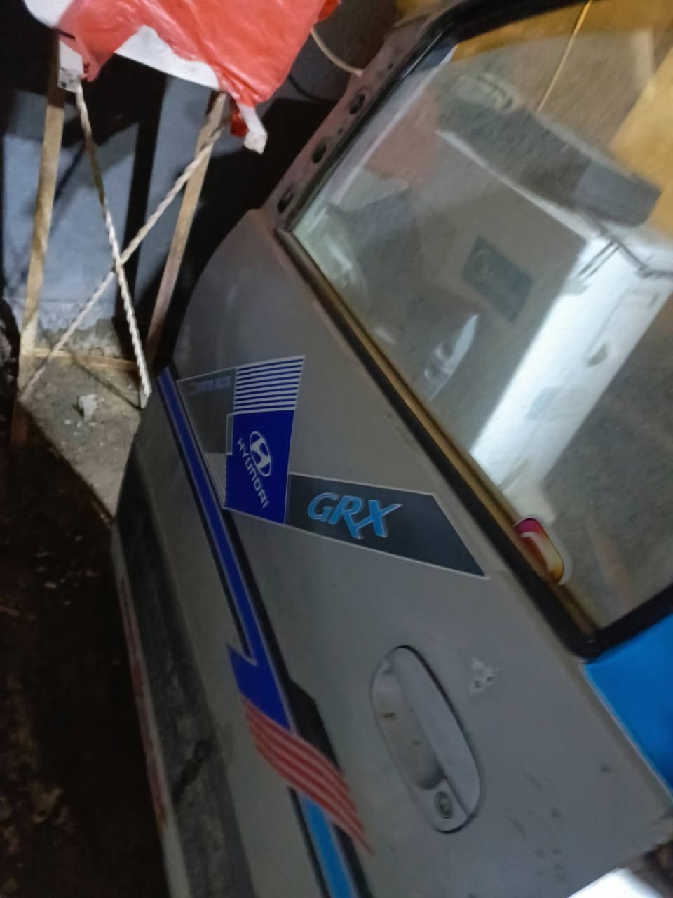 بك لايت اشارة سعر الزوج 25 
شمسيات 2009 2007 سعر الزوج 20
مازدات سعر الزوج 65 
باب سايق سعرة 50 
مكاني قضاء الطارميه ***********
‏‪***********‬‏
