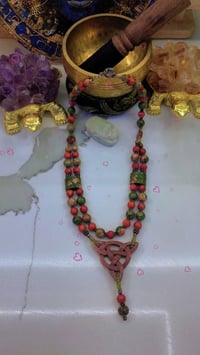 نوادر • مجوهرات فريدة • أحجار نادرة