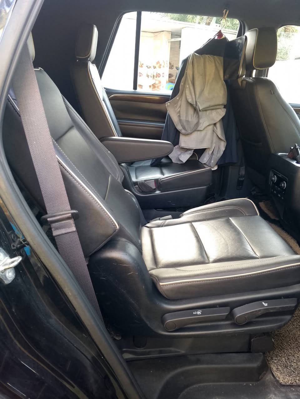 السلام عليكم
كشنات جمسي حديث موديل 21 بي ايبي لمراوس
بكشن متصل 
***********
