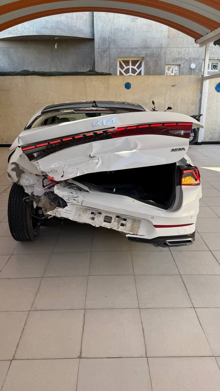 للبيع K5 موديل 2023 خليجي  رقم اربيل فول مواصفات
محرك 2000 دوش المرغوب
فووول مواصفات
سقف بانوراما
كشنات جلد
كشن كهربائي
كشنات تدفئه
تحكم تبريد شاشه وازرار لمس
مناخ منفصل
تشغيل عن بعد ترحيب عند
الاقتراب
مري جانبيه شفط كهربائي
لايت لد عدسات هاند بريك بصمه
كفاله سابقاً بيه حادث مامصلح مثل ما موضح بالصوره 
مامتواجد عل خاص الشراي يتصل ويدلل
السعر 160وبيه مجال
مكان السياره بصره جزيره 
*********** البصرة, العراق
