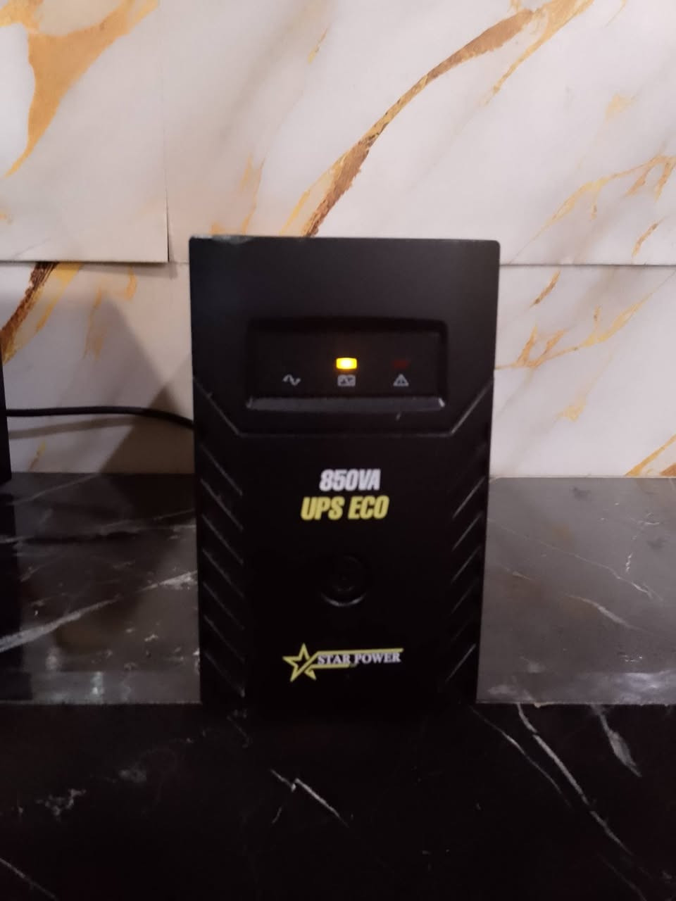 يو بي اس عدد2يشغل  كامرات او راوتر او شاشه  شرط الفحص السعر 75وبيهن مجال قليل العنوان منطقة البهادريه ***********
