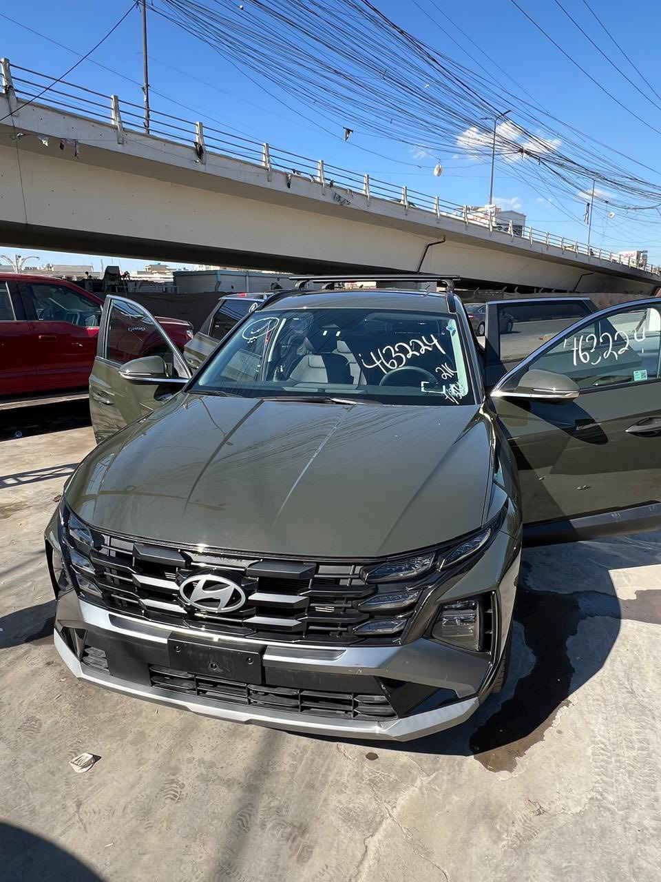 للبيع توسان 2025
حادث موضح للصور صبغ جزء صغير من الباب من الداخل 
ماشيه 10الف
فول موصفات 
فتحه 
بصمه 
رادرات جانبيه امامي خلفي 
سبايدرات قماره 
نشرات داخليه ترحيب 
وباقي الموصفات معروفه 
السعر 240 وبيه مجال 
بدون رقم 
للاستفسارات الاتصال على الرقم 
***********
