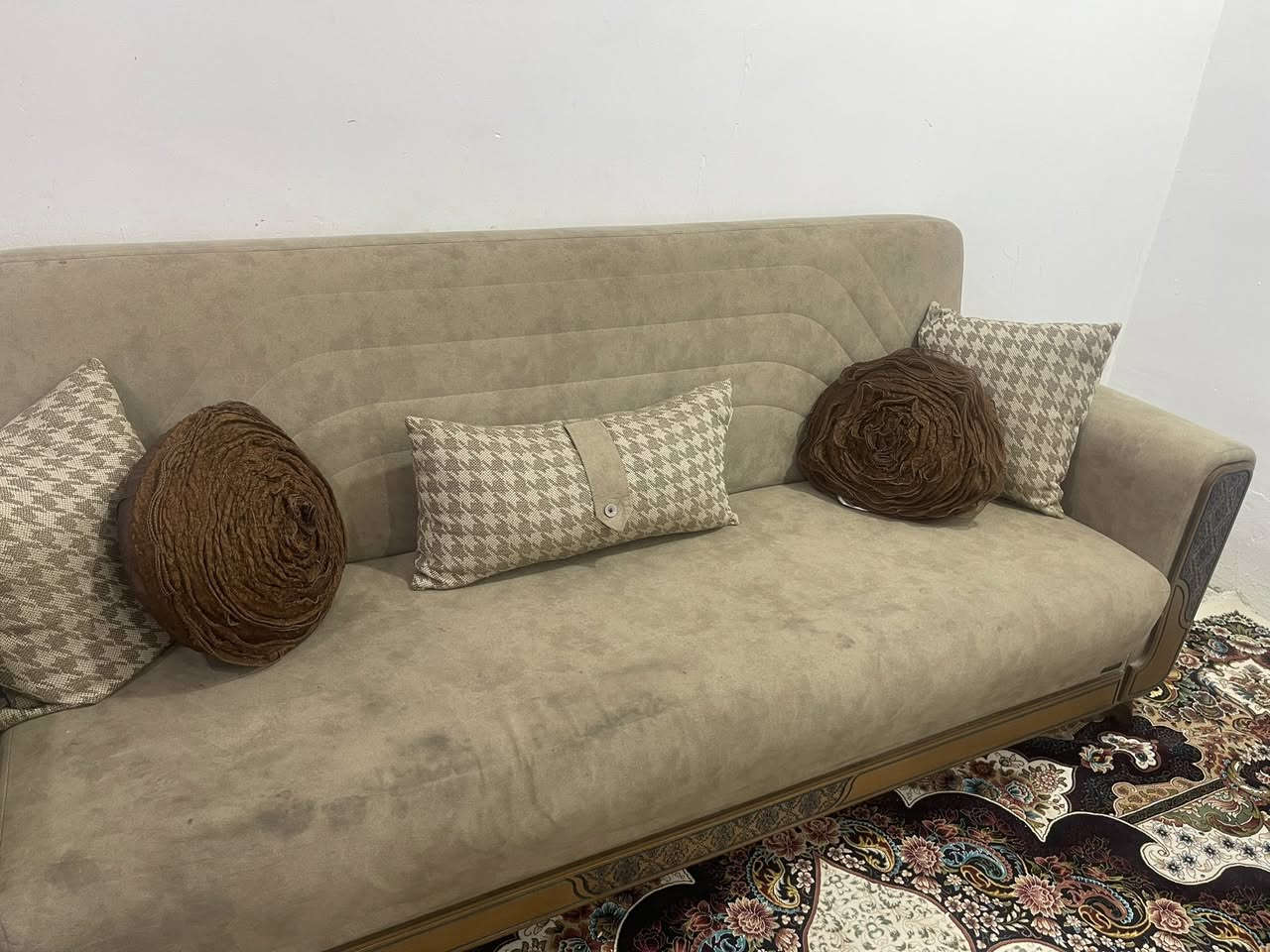 تخم قنفات تركي 
ثنين كبار 
وثنين صغار
اشتريته مليون ونص
ابيعه نص سعره 
مستعجله علبيع


**إذا كنت صاحب هذا الإعلان وتريد حذفه لأي سبب، رجاءا أرسل رسالة إلى الدعم الفني**