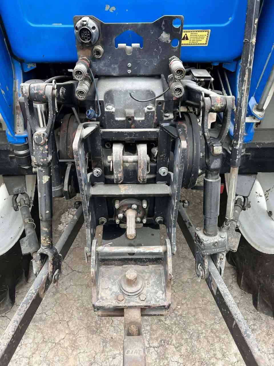 سلام عليكم للبيع
فيات حجم 110اخت الزيرو
موديل 2002 اصل 
محرك كير اكسن وضع شركه 
رقم اربيل بسمي تحويل 
مكاني نجف عباسيه 
السعر ول تفاصيل عل 
الرقم ***********
