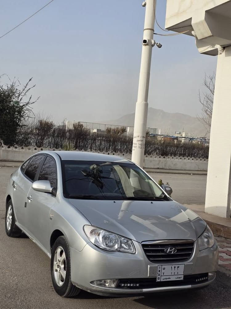 بە ناوی خوای گەورە
ئاڤانتی ٢٠٠٩

سەیارەکە بڕاوەی دوبەیە سەیارەکی جوان و بێ مەسروفە تەبریت لەمس، ئاوێنە شەفت، سوکان ڤۆلیوم، سەقفی بە شەرت بۆیاغی نییە، بەس سڵاید نییە، پشت و پێشی کەپس

نرخ: ٥٣ گەڵا

شوێن: چوارقورنە

***********

*********** السليمانية, العراق
